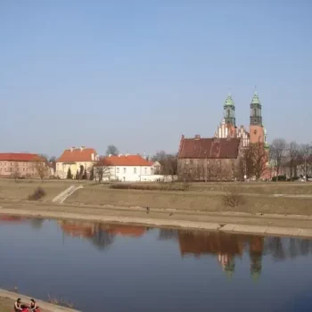 Rzeka Warta - widok na Katedrę Poznańską